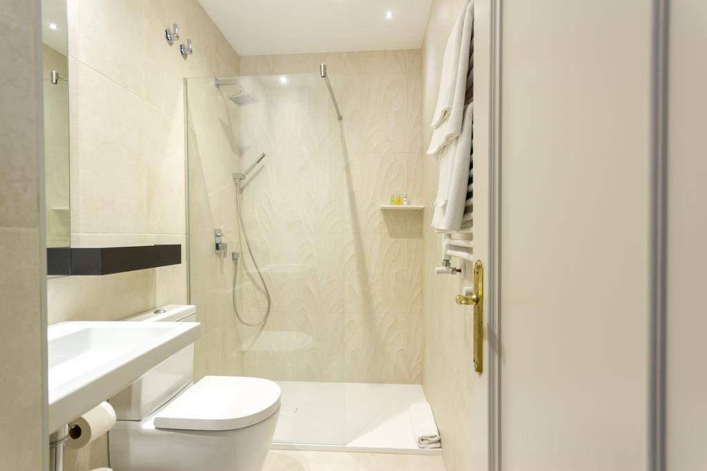 Cuatro Caminos Rooms Torrelavega Extérieur photo